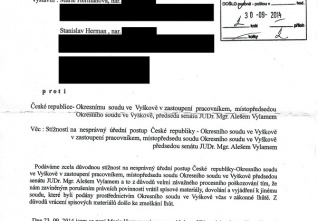 Vyškovský soud není kurýrní služba