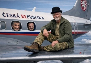 pavel pan tau letadlo