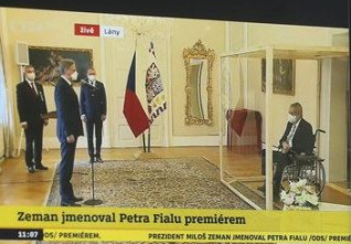 jmenovani premiera