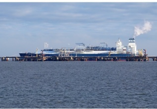 LNG Wilhelmshaven.jpg