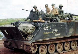 m113