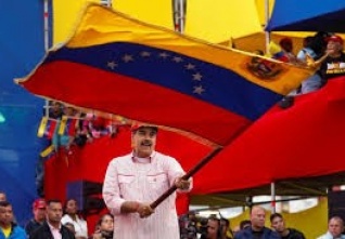 maduro vlajka al jazeera.jpg