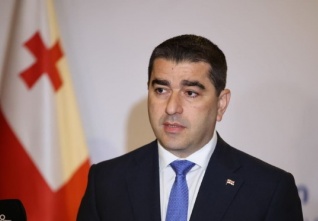 papuaschvili.jpeg